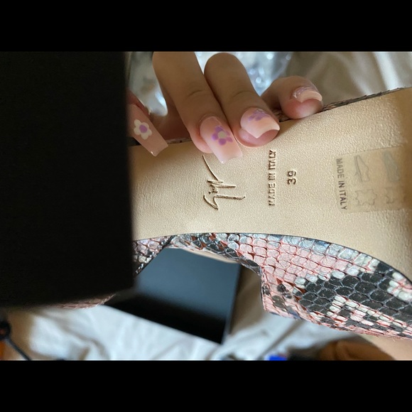 Giuseppe Zanotti Pumps Heels Shoes - Picture 10 of 10